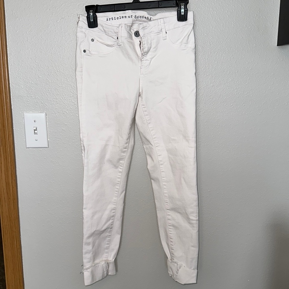 Women’s white denim skinny jeans. Size 26